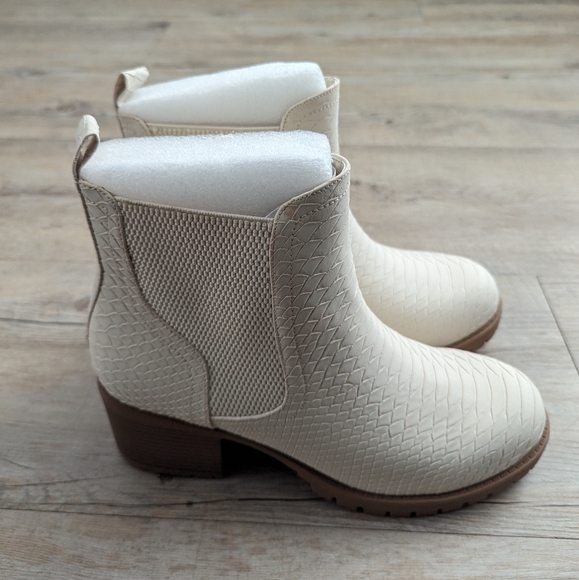 MIA Dinorah Bootie- 11 - Picture 9 of 13